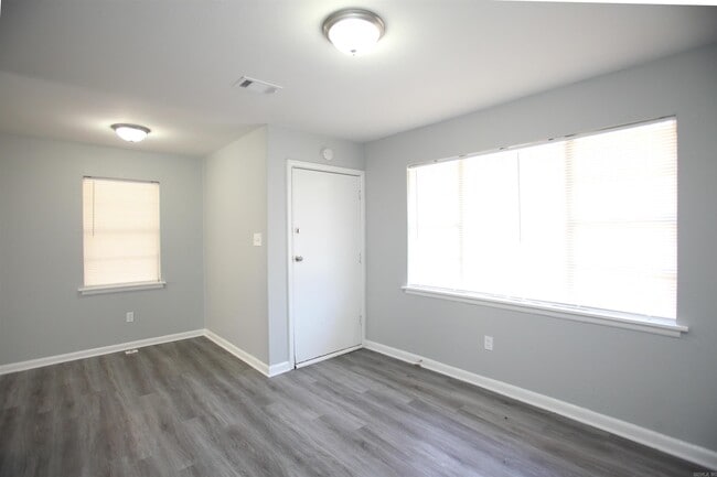 Building Photo - 4501 W 29th St