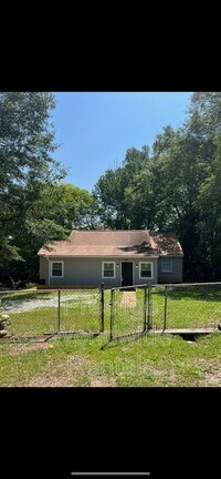Building Photo - 134 Munson Dr
