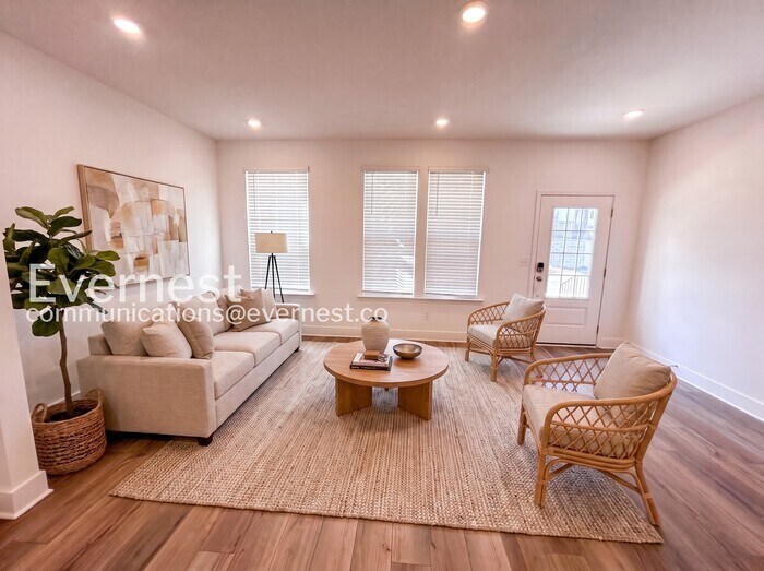 Building Photo - 2535 Superus Ct