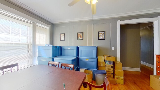 Building Photo - 801 Monroe St