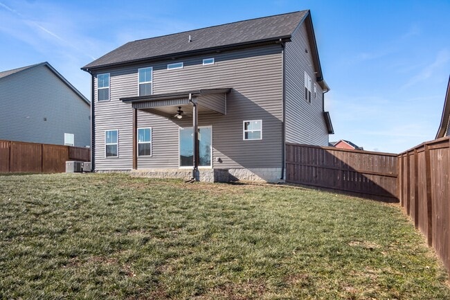 Building Photo - 2433 Bucklin Dr