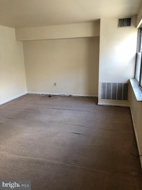 Primary Photo - 155 Parker Ave