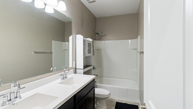 Building Photo - 3312 N 300th Dr