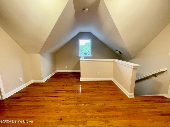 Building Photo - 1229 S Floyd St