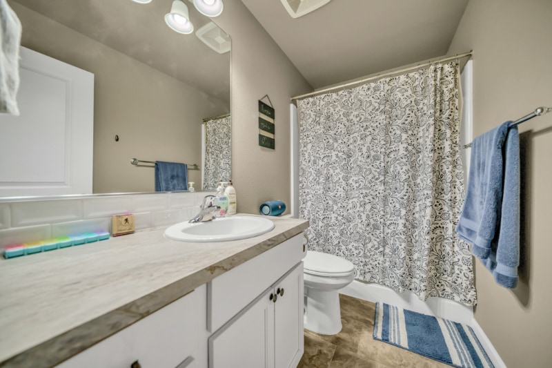 Building Photo - 508 L St NE