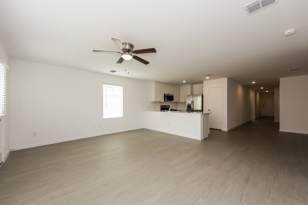 Building Photo - 2233 Crested Saguaro St