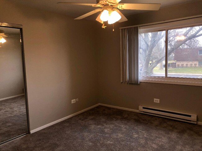 Building Photo - 11620 Blackhawk Ct