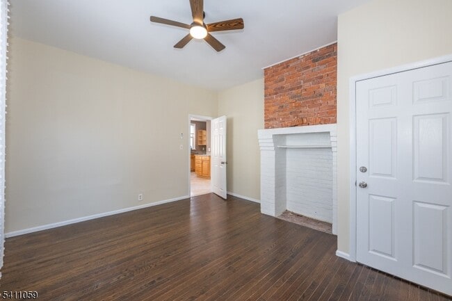 Building Photo - 189 Washington St