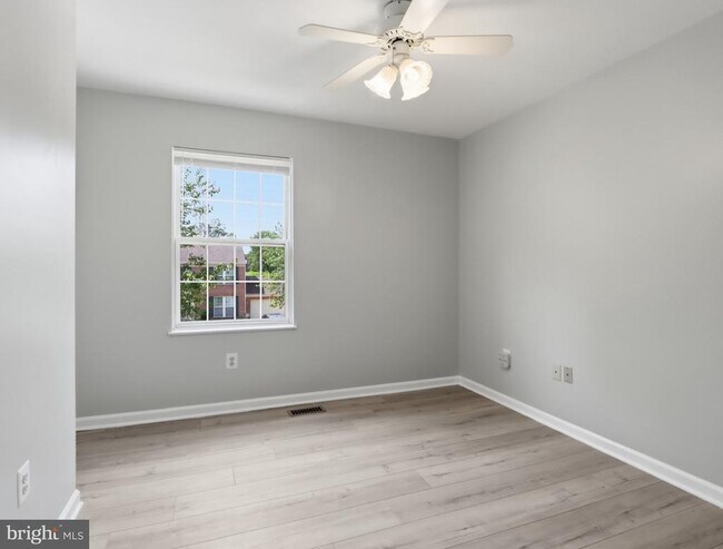 Building Photo - 8 Quails Nest Ct