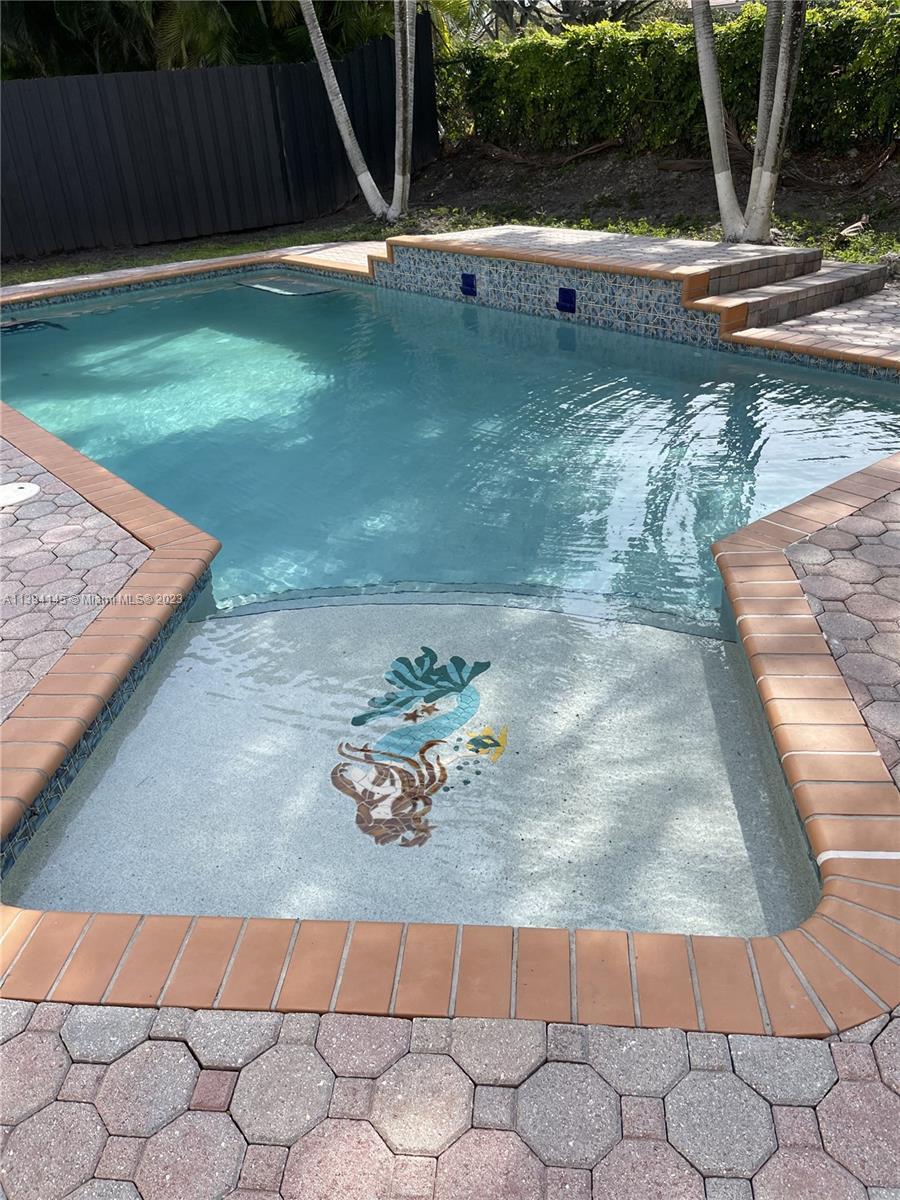 Building Photo - 2240 SE 19th Ave