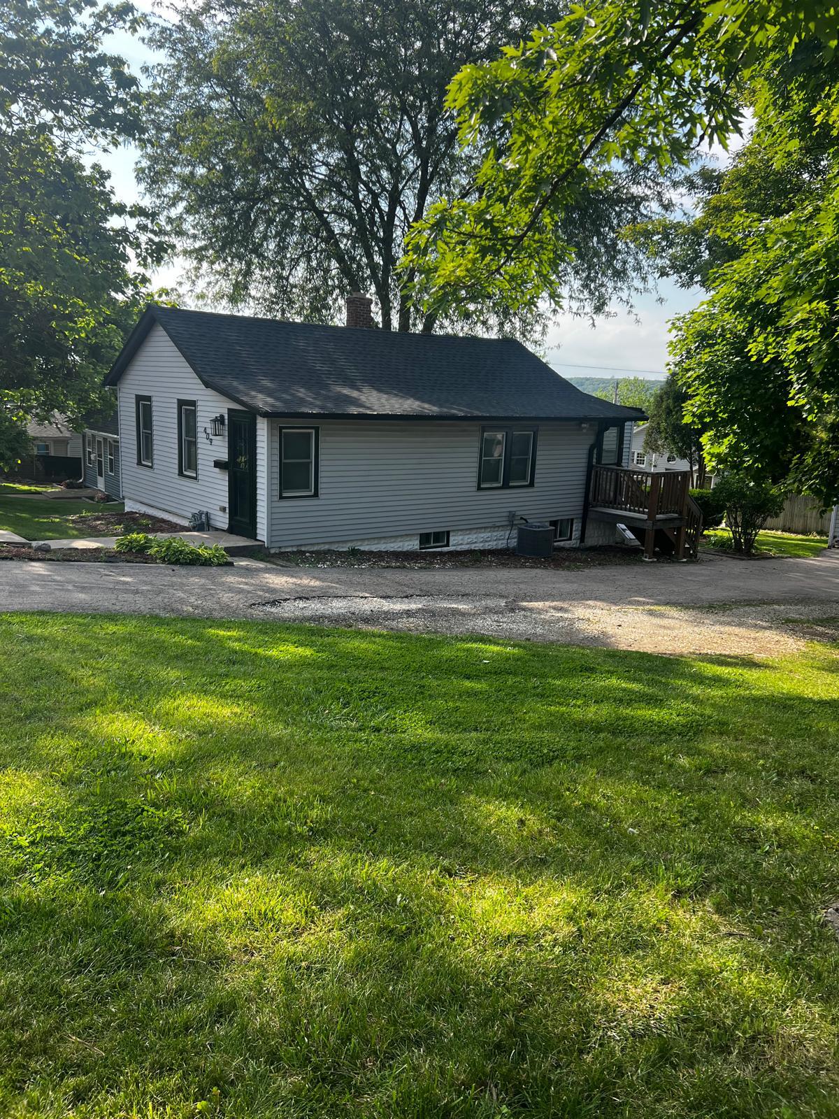 Building Photo - 409 McCarthy Rd