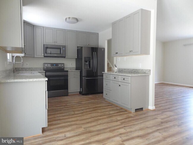 Building Photo - 1627 Severn Run Ct