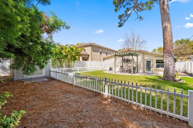 Building Photo - 3906 W Vasconia St
