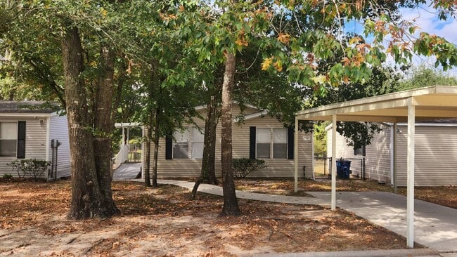 Primary Photo - 30435 Valley Oaks Dr