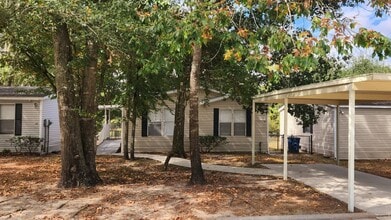 Building Photo - 30435 Valley Oaks Dr