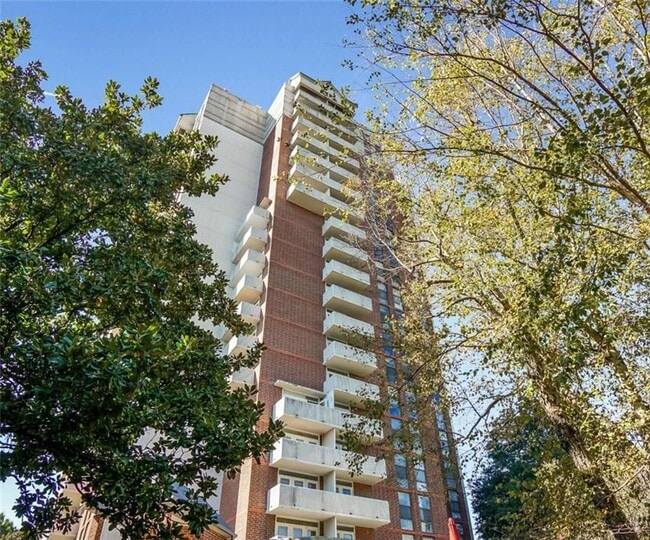 Primary Photo - 375 Ralph McGill Blvd NE