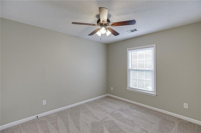 Building Photo - 305 Leatherman Ct