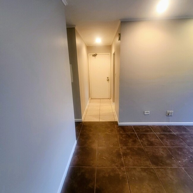 Building Photo - 1089 Dickens Way