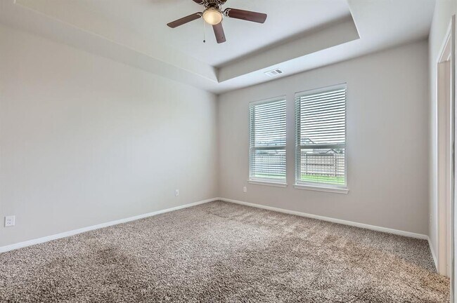 Building Photo - 112 Jude Cir