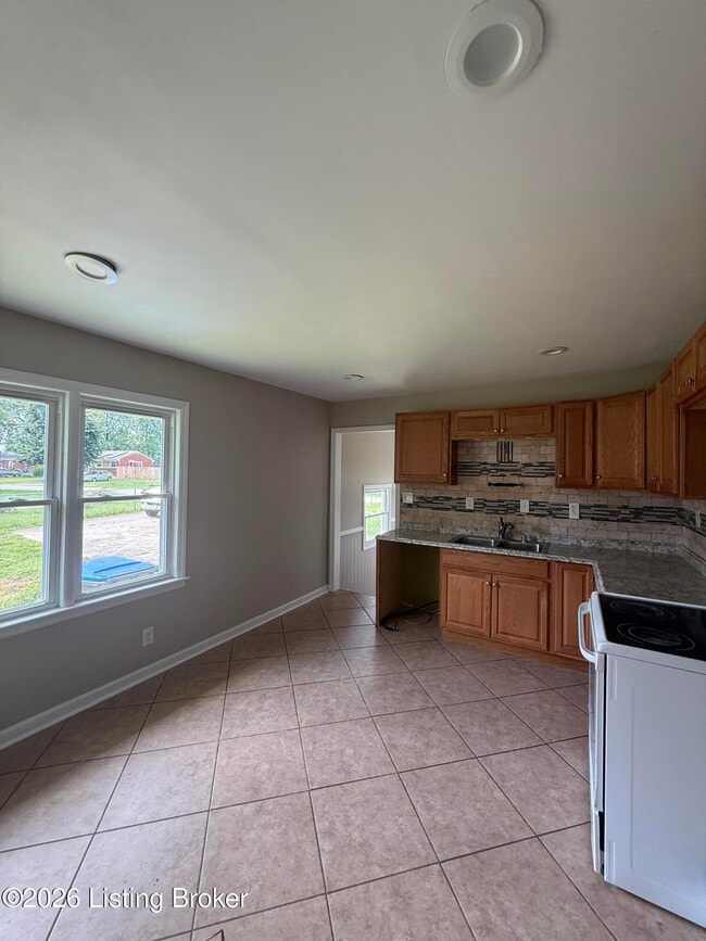 Building Photo - 5111 Lammers Ln