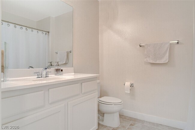 Building Photo - 38 E Serene Ave