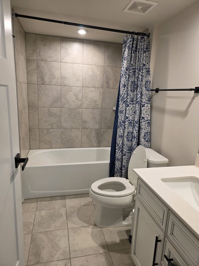 Building Photo - 9773 Oaklawn Blvd NW