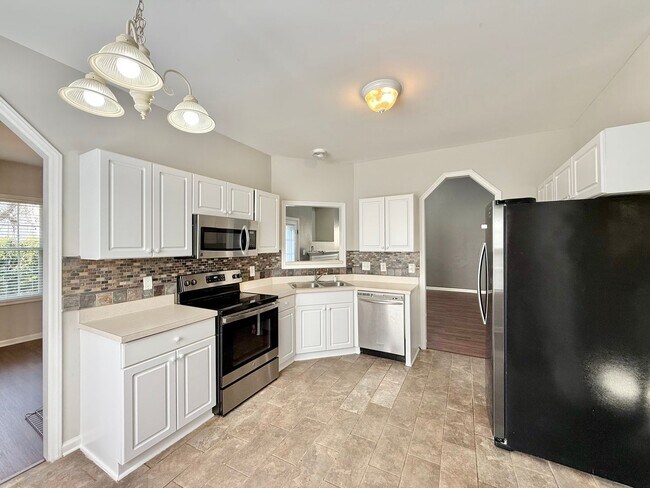 Building Photo - Newly Remodeled 3BD, 2.5BA Raleigh Home wi...