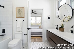 Building Photo - 419 N Mesquite St