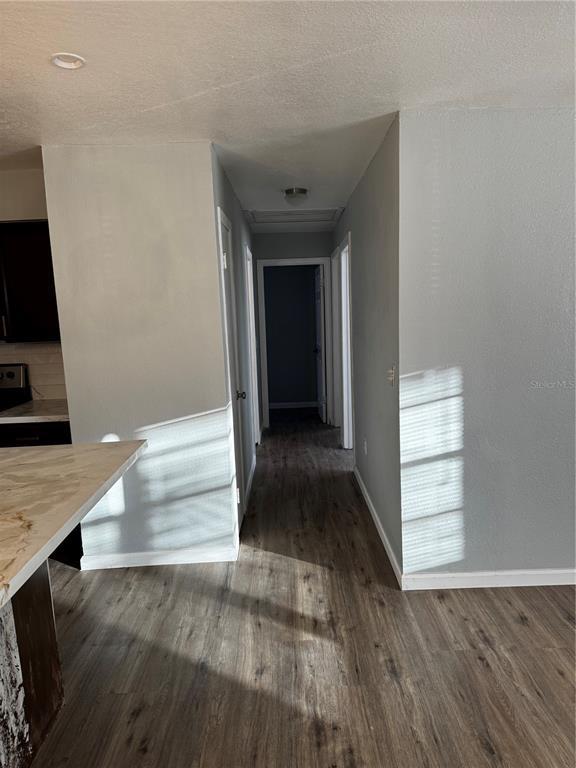 Building Photo - 409 Fern Rd