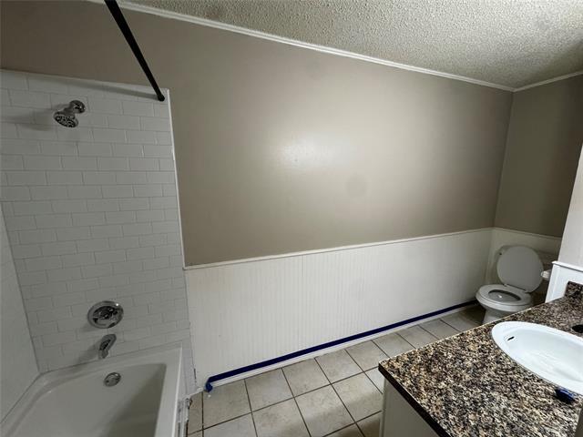 Building Photo - 200 Cedar Ln