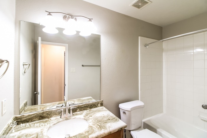 Building Photo - 5047 Gulf Stream Ln