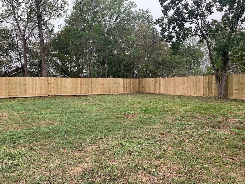 Building Photo - 231 Acker St