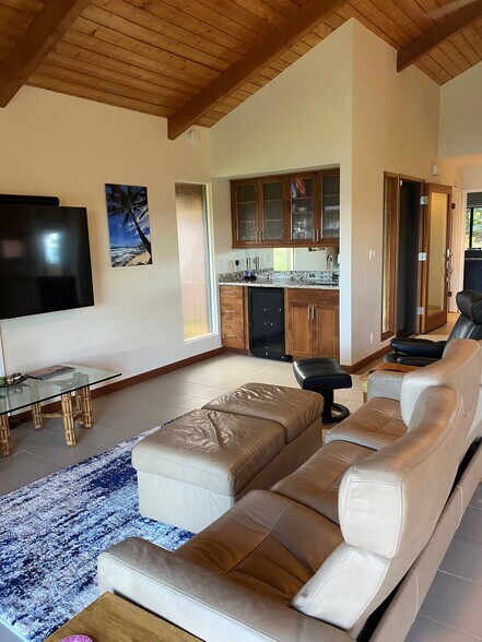 Building Photo - 4103 N Paua Way