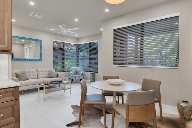 Building Photo - 15 Ocean Breeze