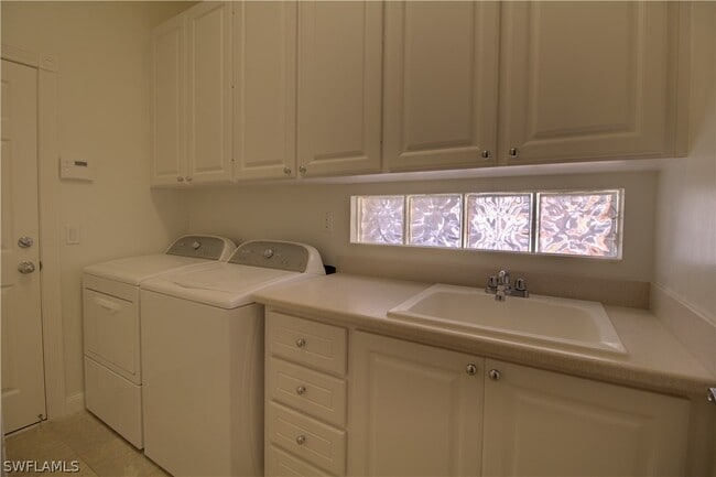 Building Photo - 7681 Sicilia Ct