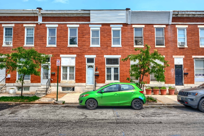Building Photo - 709 N Linwood Ave