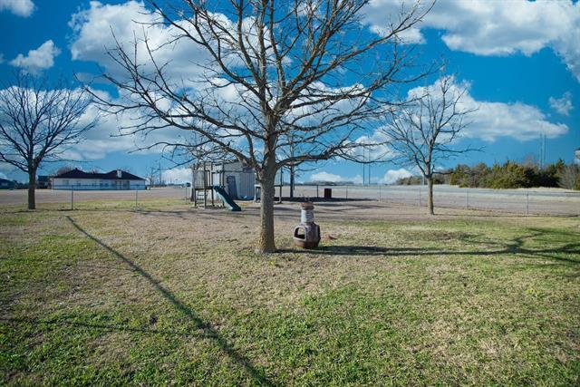 Building Photo - 6985 Meadow Ridge Cir