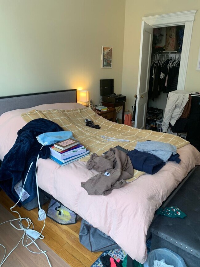 Building Photo - 7 Fuller St