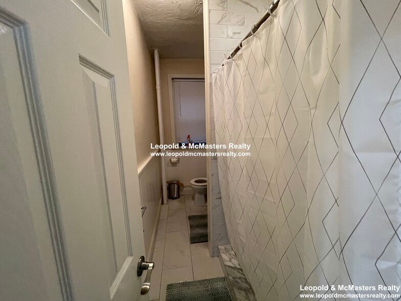 Building Photo - 70 Peterborough St