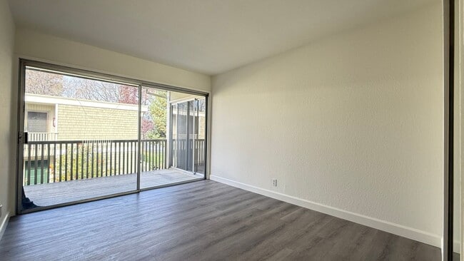 Building Photo - 2BD/2BA - Mountain View Condo with Pool, Spa & Clubhouse - Pets Welcome!