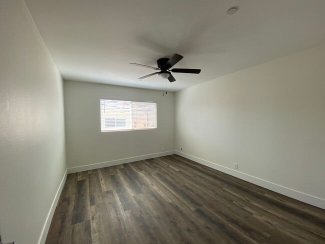 Building Photo - CDM Property