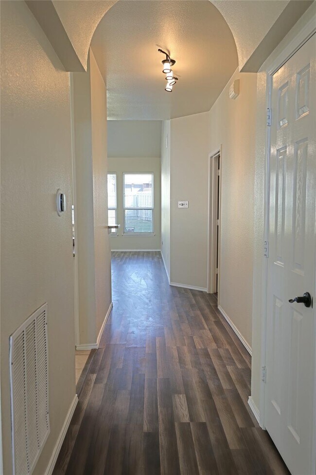 Building Photo - 4324 Biscayne-