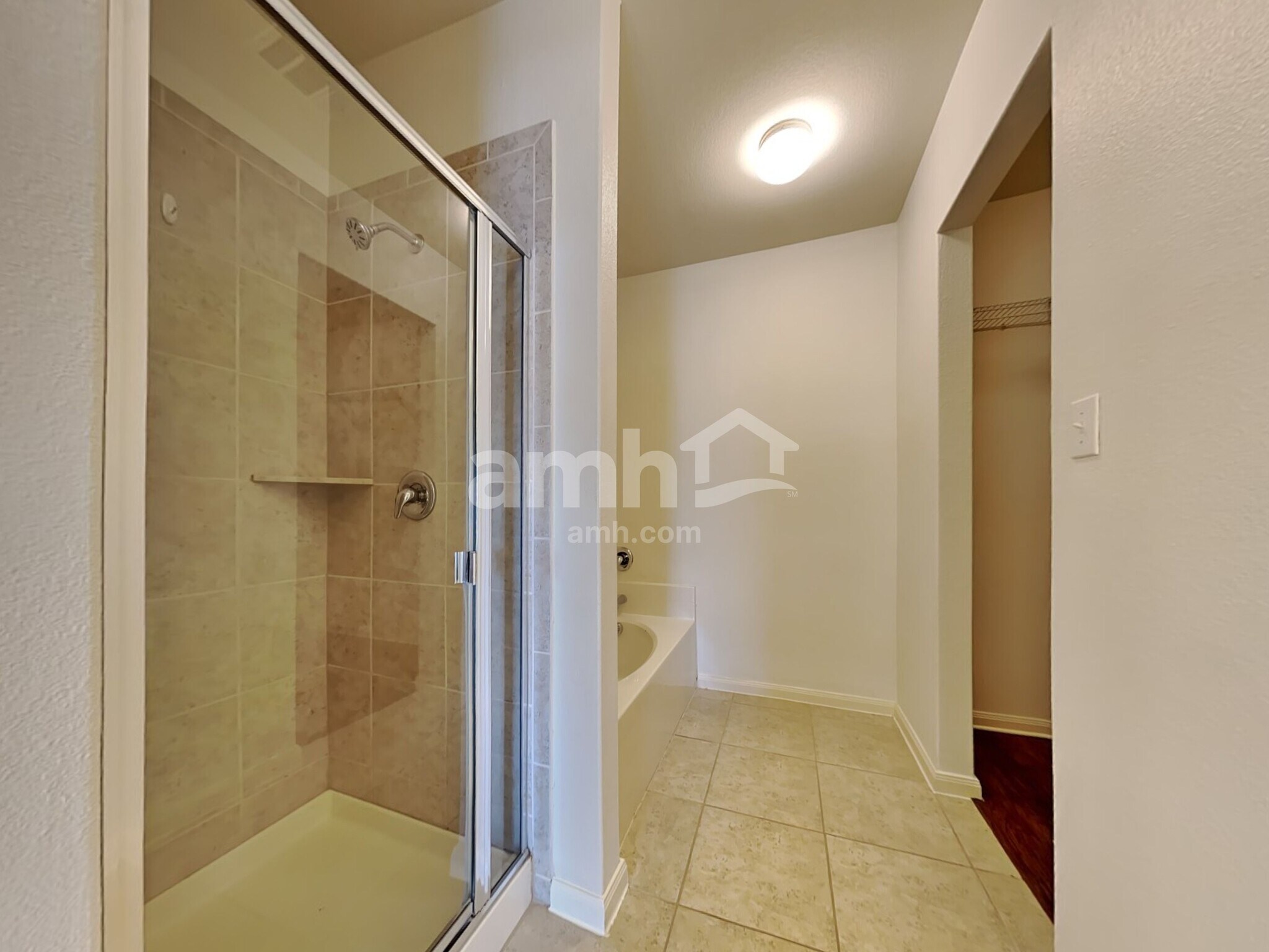 Building Photo - 1012 Summer Stream Rd