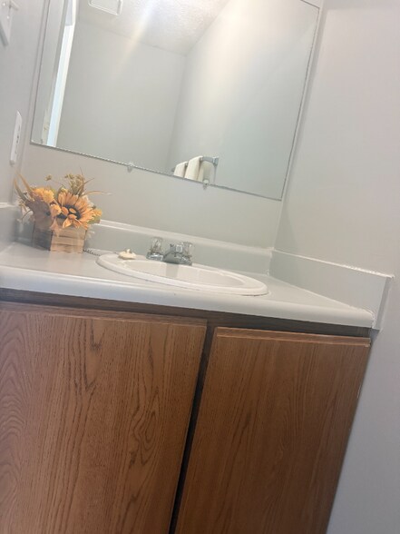 Building Photo - 54 Ferguson Dr