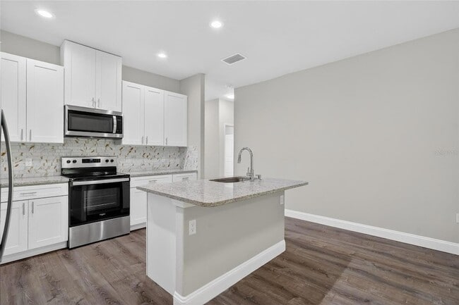 Building Photo - 44 Regency Dr