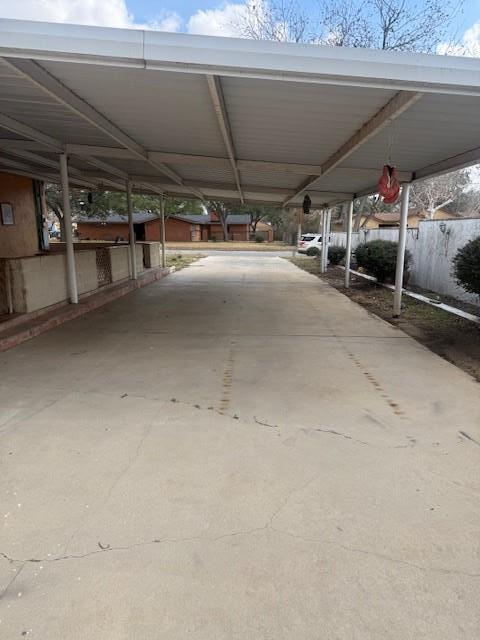 Building Photo - 600 S Pecan Ave