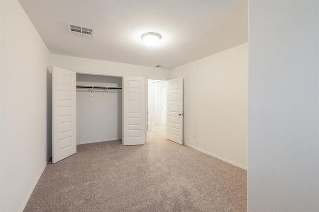 Building Photo - 16734 Rover Ln