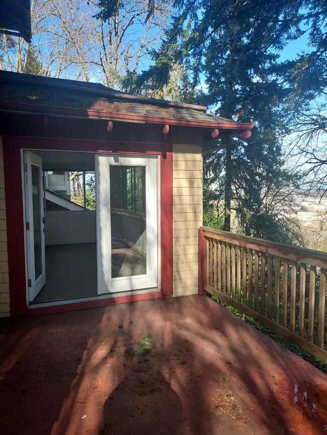 Building Photo - 3453 NW Thurman St