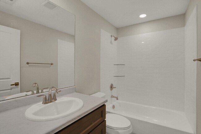 Building Photo - 3780 Venice Grove