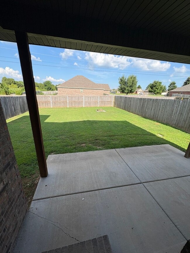 Building Photo - BEAUTIFUL HOME IN GREAT LOCATION!